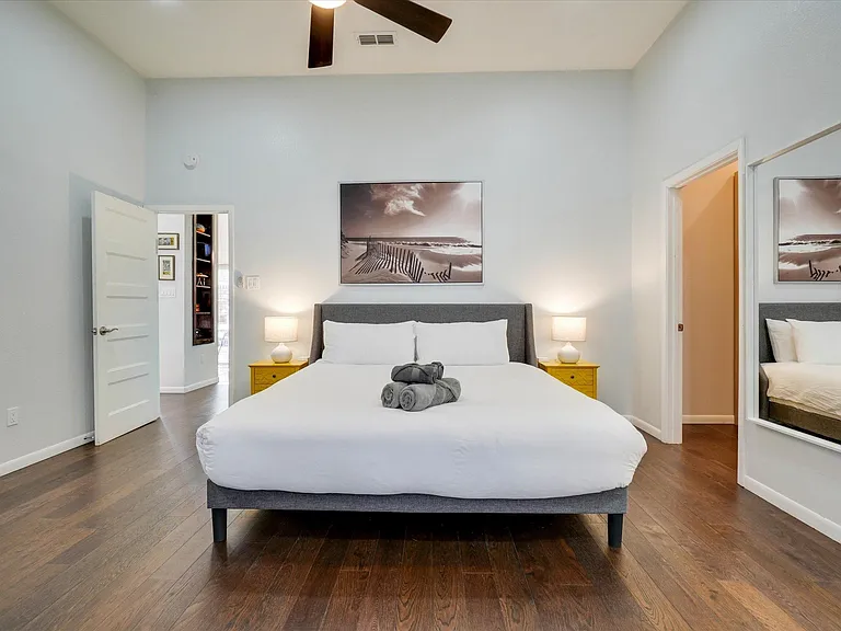4219 Bendwood Ln — Photo 18