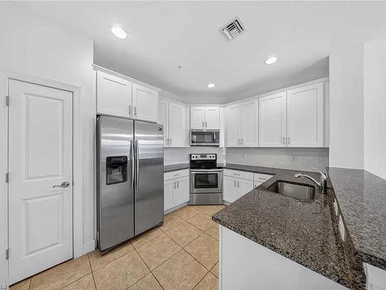 1435 Santiago Cir SW #2003 — Photo 9
