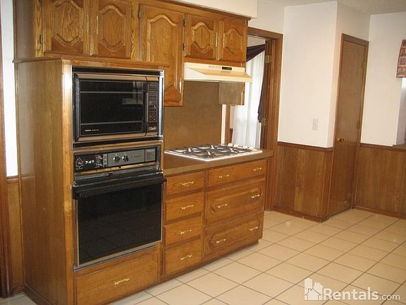5th image of 2204 Seminole Ct