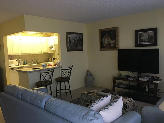 5th image of 333 Dover B