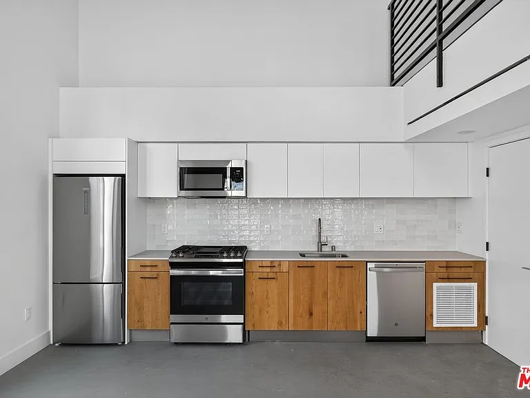 2412 Eads St #2 — Photo 6