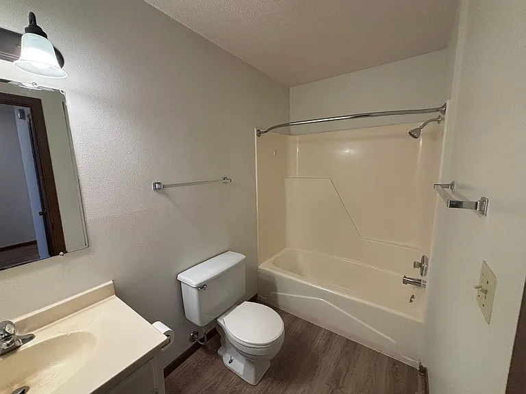201-S — Photo 13