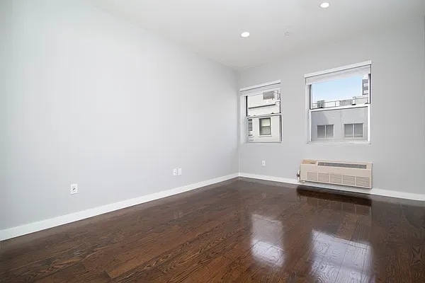 Rented by REAL New York | media 20