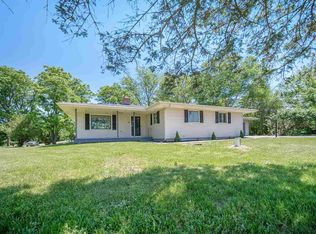 10501 N Meridian Rd, Pleasant Lake, MI 49272