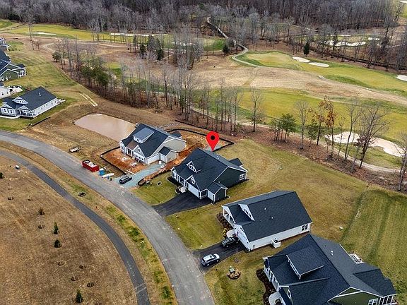 3rd image of 1935 Bear Island Pkwy
