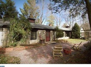 601 W Mermaid Ln, Philadelphia, PA 19118