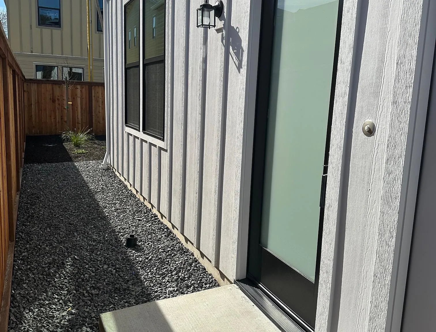 1 bed, 568 sqft, $1,975 — Photo 3