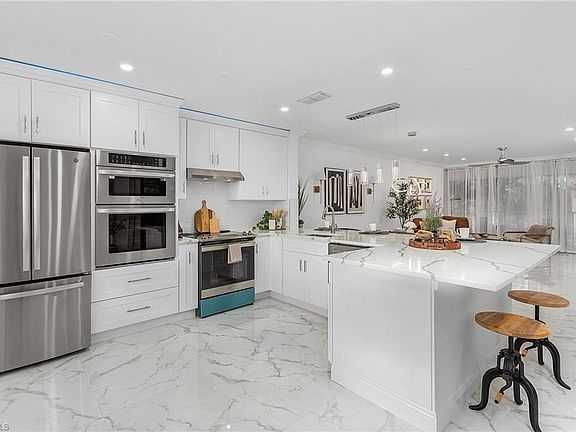 4th image of 620 Luisa Ct #803