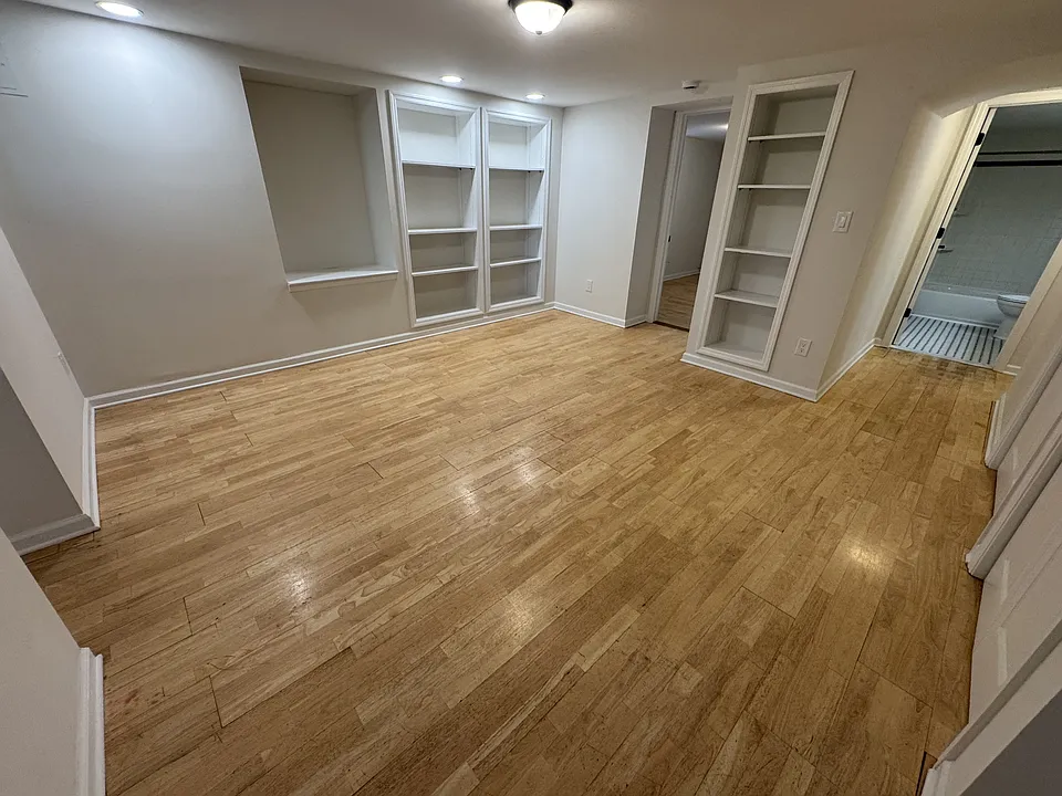 24 Vassar St #B