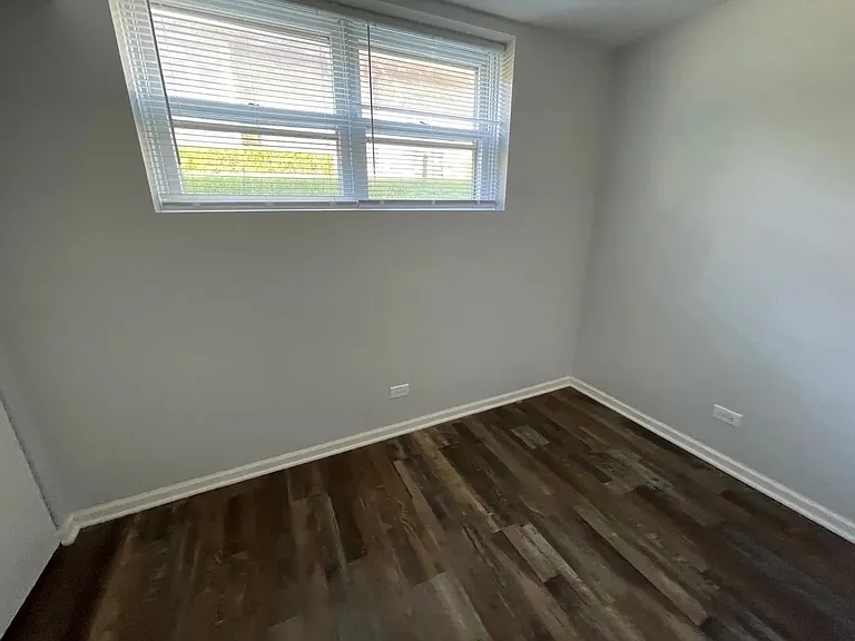 70 Walnut Ct — Photo 8