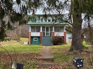 171 Wiggins Xing, Hinton, WV 25951