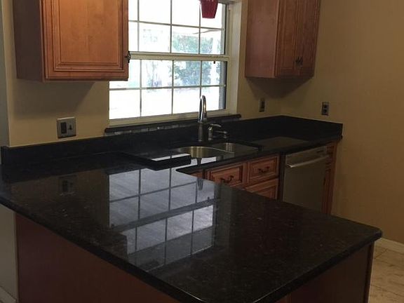 4th image of 426 Eagle Cir