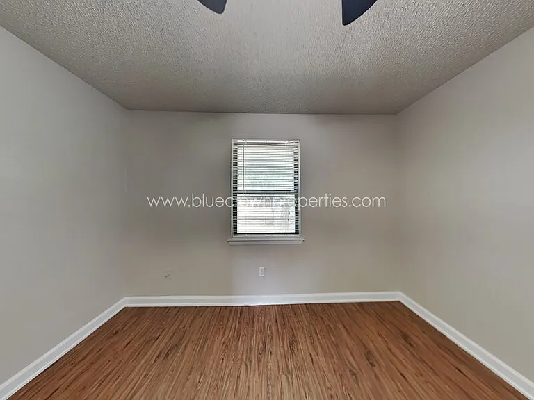 900 Cannon Dr — Photo 8