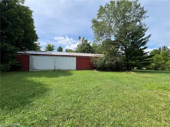 3527 Footville Richmond Rd, Rock Creek, OH 44084