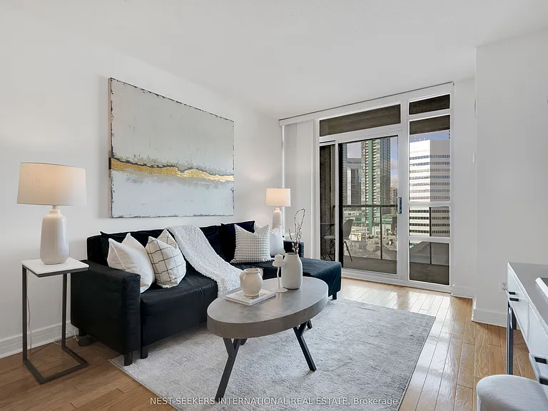 16 Harrison Garden Blvd #1011 — Photo 4