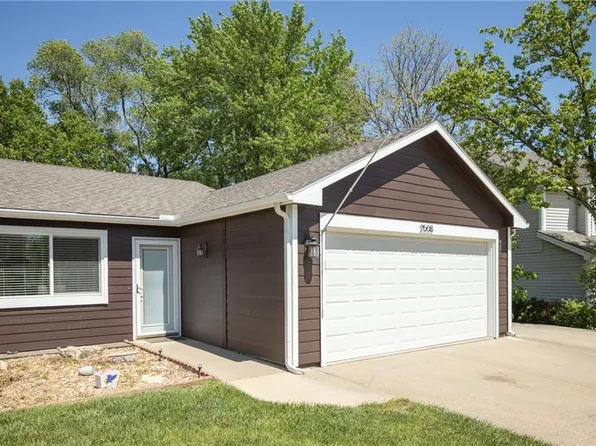 2508 Crestline Ct, Lawrence, KS 66047