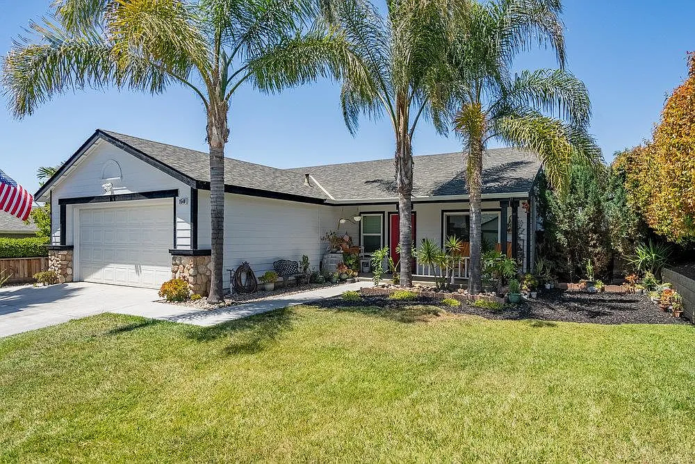 1540 Brighton Dr photo 1