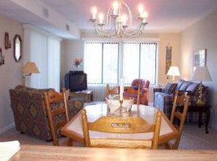 212 Ocean Dr, Emerald Isle, NC 28594