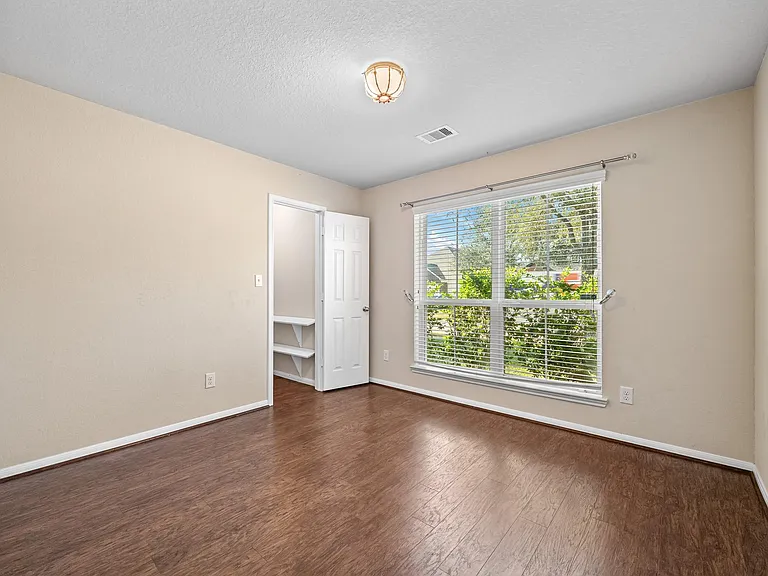 13914 Juniper Bend Ln — Photo 5
