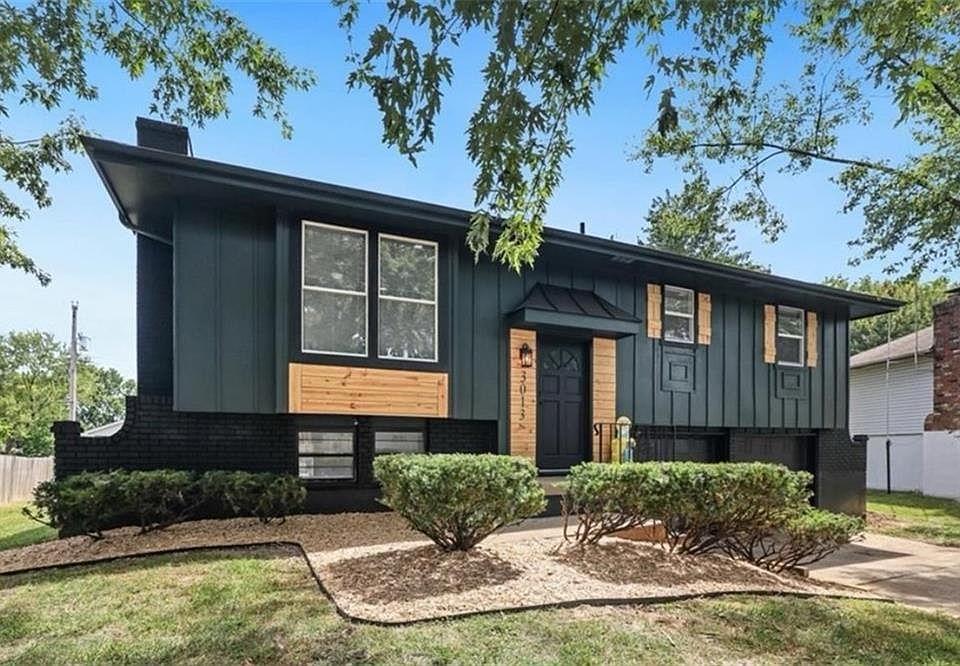 1st image of 3013 S Taylor Dr