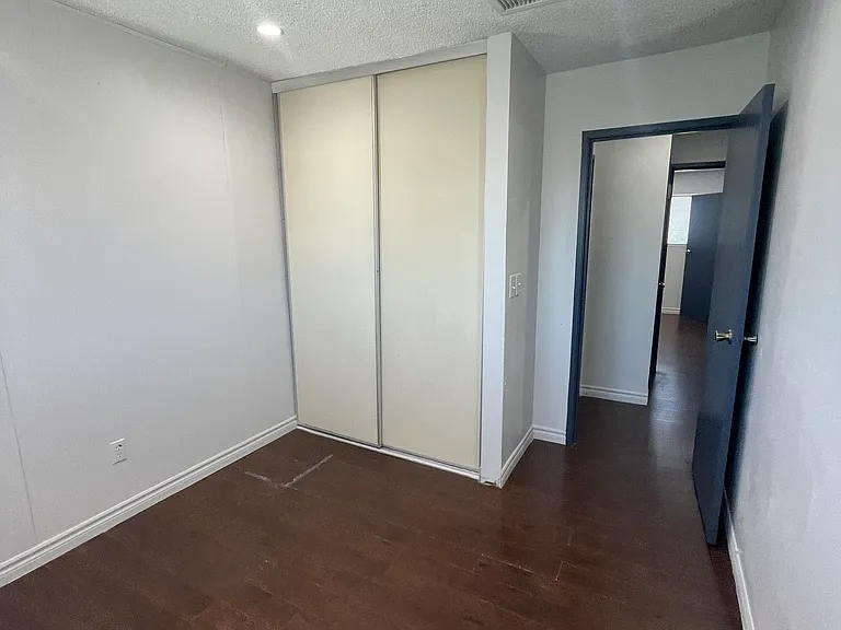 700 E Nelson Ave — Photo 10