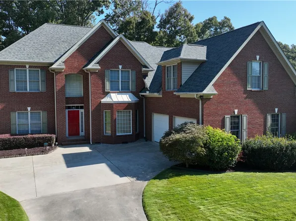 202 Knollwood Dr, Clemson, SC 29631
