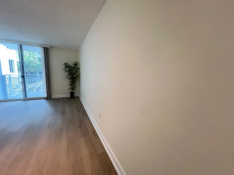 800 N Miami Ave #210 — Photo 9