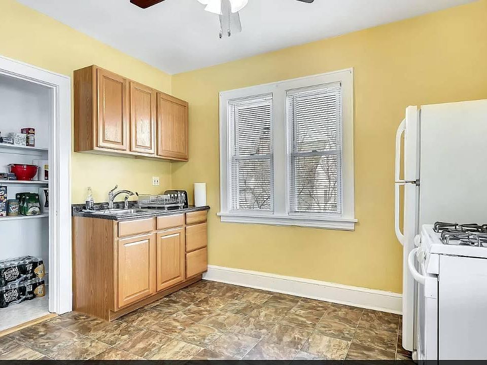 1st image of 240 Stone Ave Floor 1