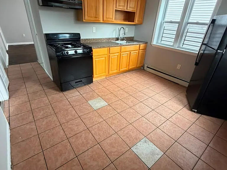 313 Court St #1R — Photo 1