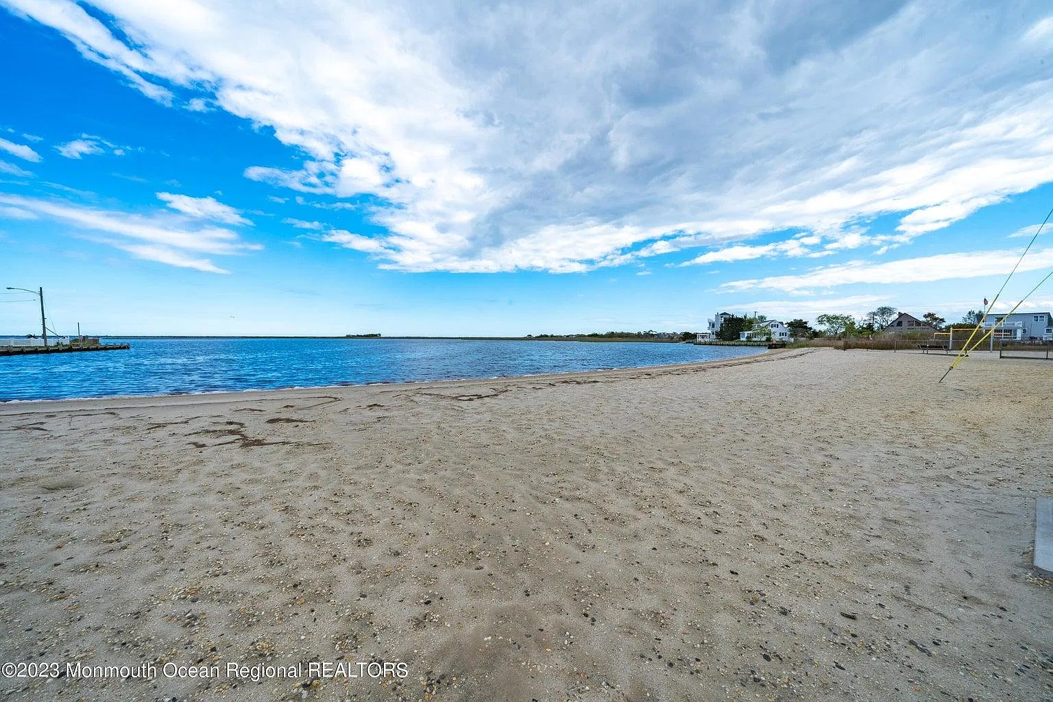 2 bed, 1000 sqft, $2,550 — Photo 2