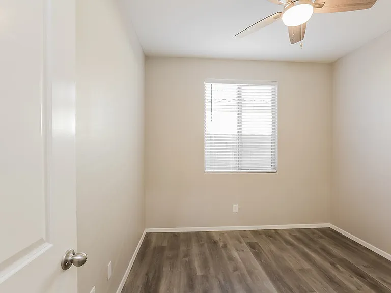 4150 W Ardmore Rd — Photo 12