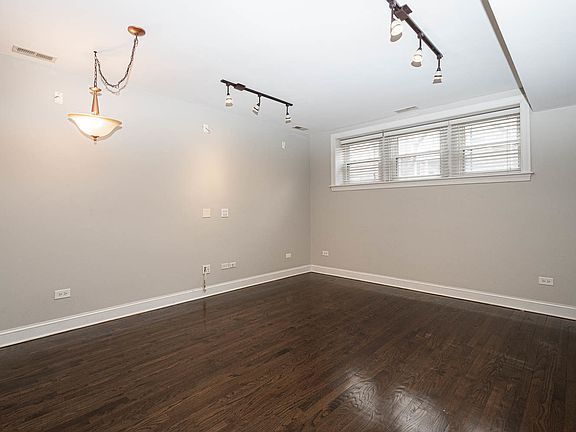 2nd image of 1515 W Cullom Ave #G