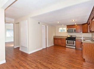 843 Raintree Pl, Vista, CA 92084