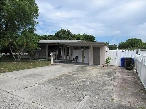 2016 SW 37th Ave #1 Photo 1