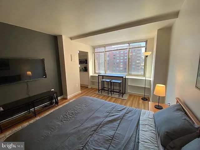 Studio, 1.0 bath, 383 sqft, $1,995 — Photo 4