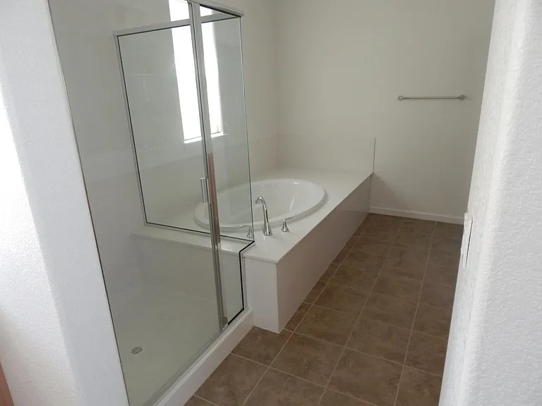 2537 Webster Ct — Photo 9