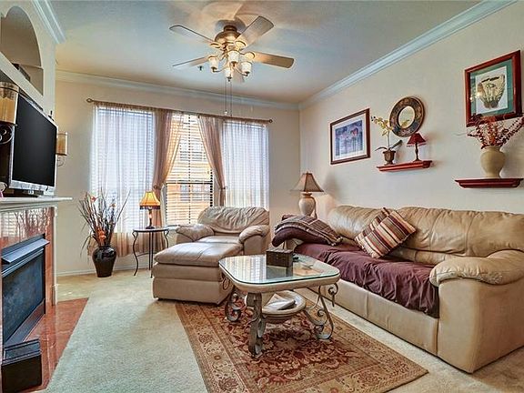 3rd image of 2717 Via Cipriani Unit 622A