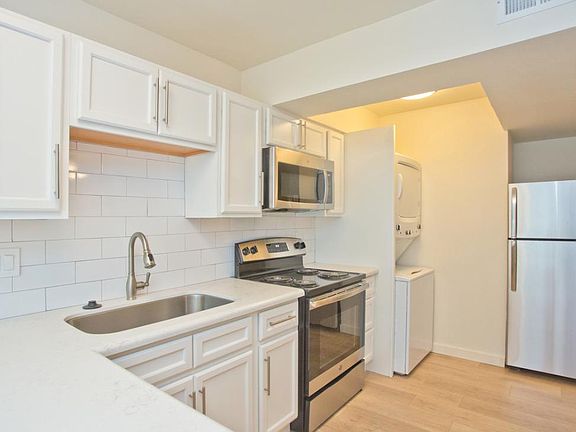 3rd image of 1340 E Highland Ave APT 29