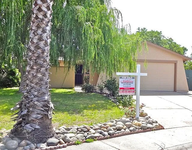 5282 La Pamela Way photo 1