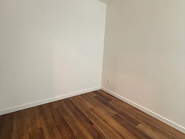 1726 N 74th Pl — Photo 5