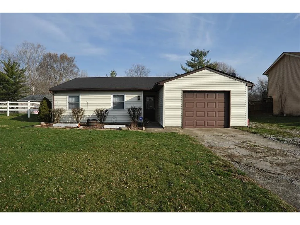 5516 Northport Dr photo 1
