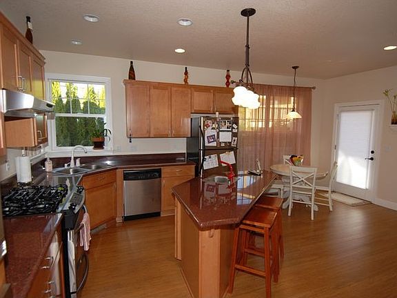 Gourmet Kitchen
