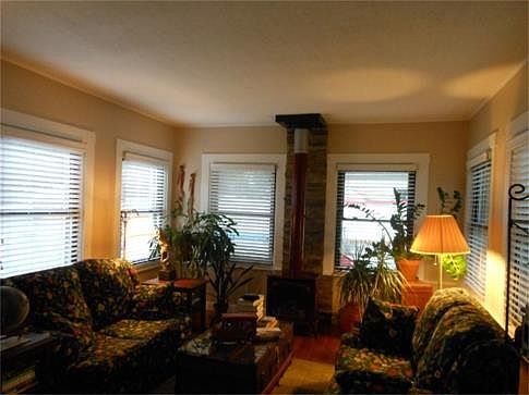 2nd image of 214 N Shore Dr
