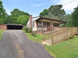 203 Belton Ave, Mount Holly, NC 28120
