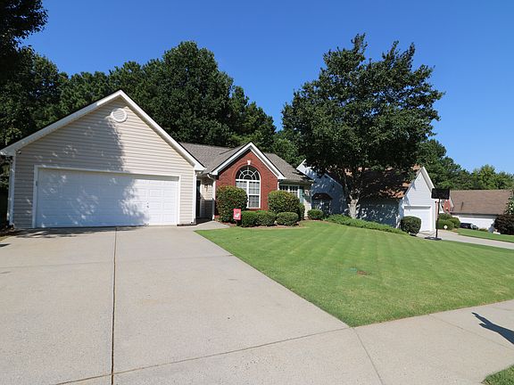 2nd image of 1110 Grace Dr
