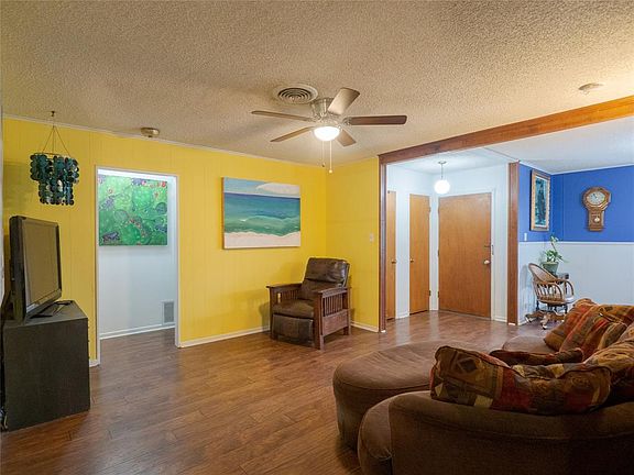 5th image of 4410 Delwood Dr
