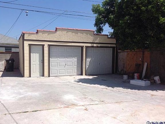 2nd image of 1823 W 71st St