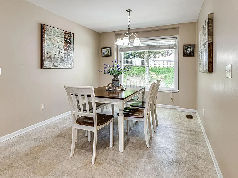 1521 Pinkerton Rd — Photo 15
