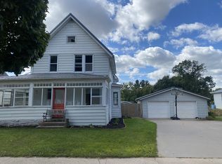 65 W Main St, Benton, WI 53803