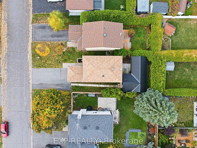 51 Raftus Sq #A — Photo 12